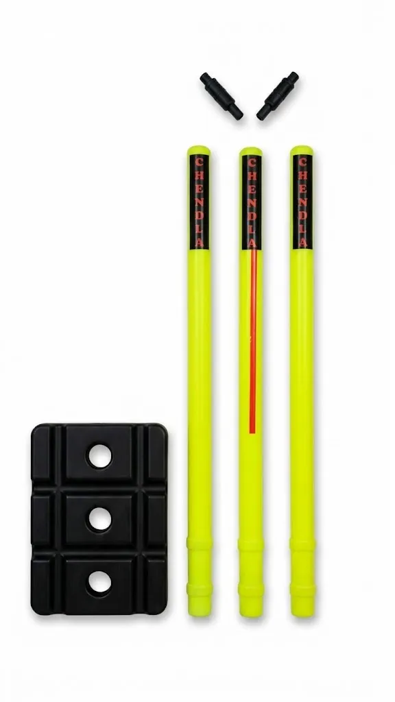 Chendla Plastic Stump Set (Set of 3 stumps, 2 Bails and 1 Base)